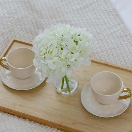 Modern With Air Conditioning & Workspace In Gliwice By Renters Appartement Labedy