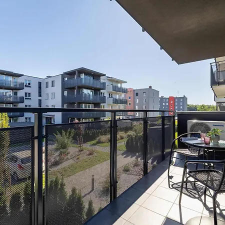 Modern With Air Conditioning & Workspace In By Renters * Hlivice