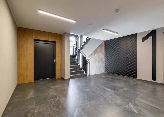 Modern With Air Conditioning & Workspace In Gliwice By Renters * Gliwice